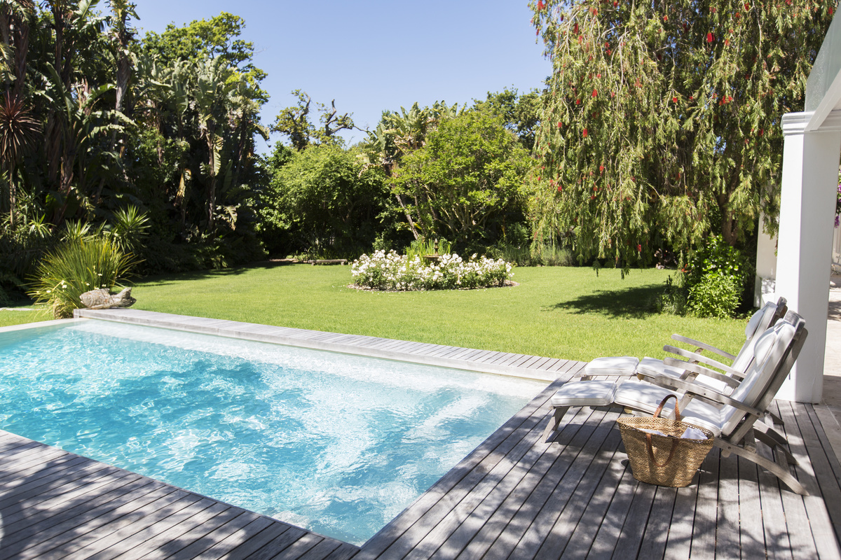 Piscine hors-sol ou enterrée : que choisir ?